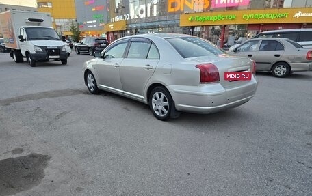 Toyota Avensis III рестайлинг, 2004 год, 550 000 рублей, 5 фотография