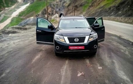 Nissan Pathfinder, 2015 год, 1 600 000 рублей, 6 фотография