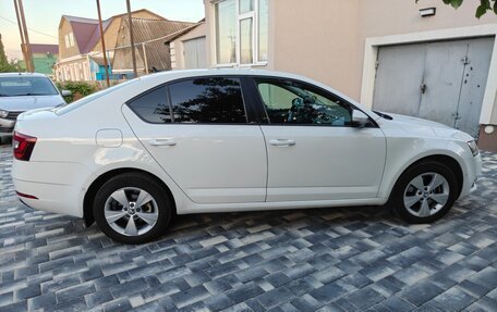 Skoda Octavia, 2018 год, 1 870 000 рублей, 6 фотография