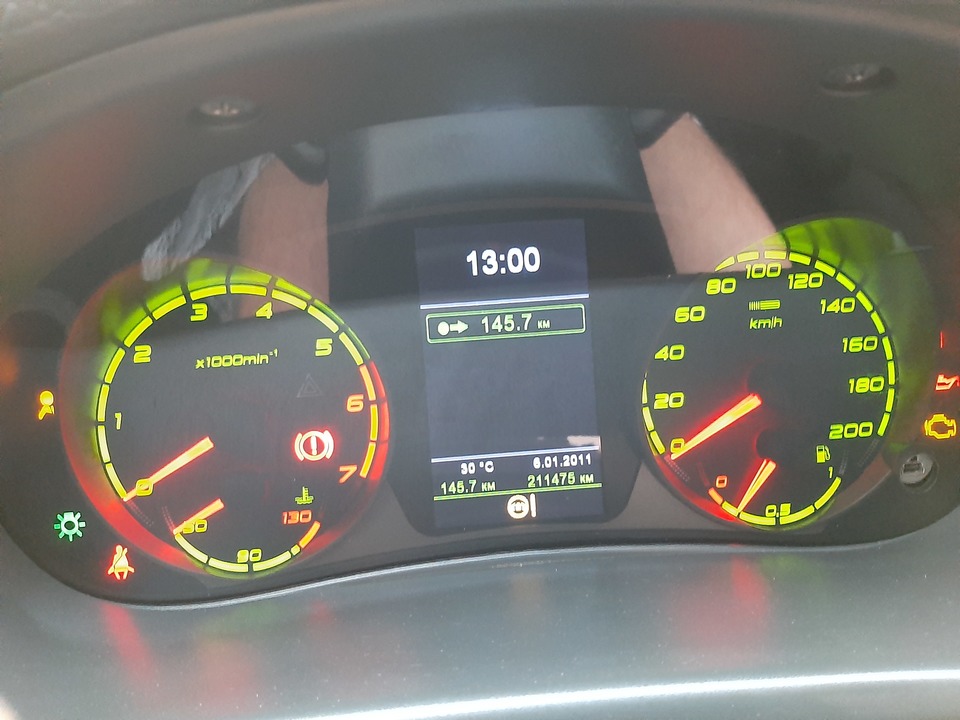 ВАЗ (LADA) Priora I, 2013 год, 440 000 рублей, 21 фотография