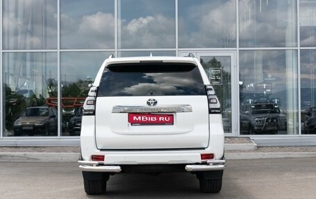 Toyota Land Cruiser Prado 150 рестайлинг 2, 2021 год, 9 500 000 рублей, 4 фотография