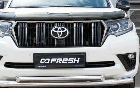 Toyota Land Cruiser Prado 150 рестайлинг 2, 2021 год, 9 500 000 рублей, 6 фотография