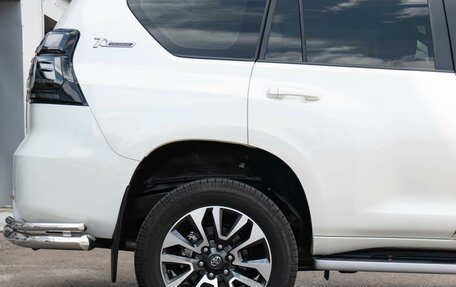 Toyota Land Cruiser Prado 150 рестайлинг 2, 2021 год, 9 500 000 рублей, 9 фотография