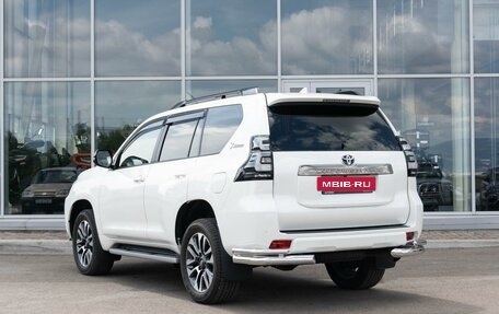 Toyota Land Cruiser Prado 150 рестайлинг 2, 2021 год, 9 500 000 рублей, 2 фотография