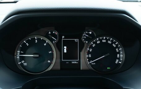 Toyota Land Cruiser Prado 150 рестайлинг 2, 2021 год, 9 500 000 рублей, 21 фотография