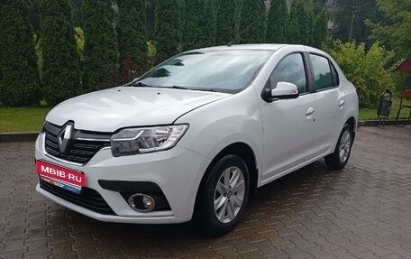Renault Logan II, 2018 год, 850 000 рублей, 1 фотография