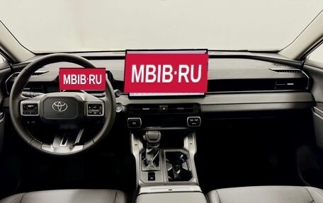 Toyota RAV4, 2026 год, 4 550 000 рублей, 18 фотография