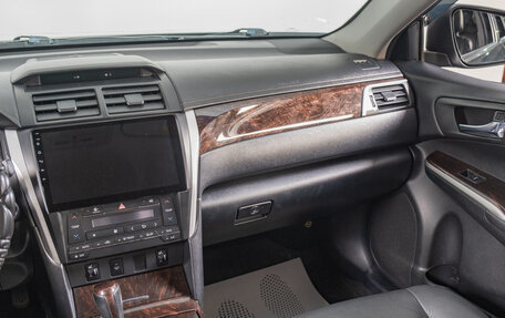 Toyota Camry, 2015 год, 2 049 000 рублей, 11 фотография
