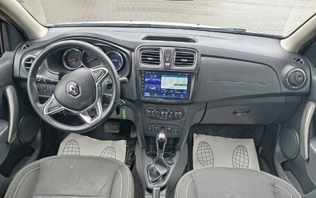 Renault Logan II, 2018 год, 850 000 рублей, 9 фотография