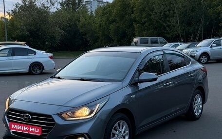 Hyundai Solaris II рестайлинг, 2019 год, 1 400 000 рублей, 1 фотография