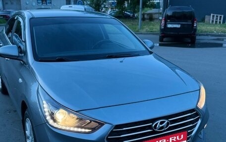 Hyundai Solaris II рестайлинг, 2019 год, 1 400 000 рублей, 2 фотография
