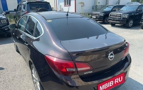 Opel Astra J, 2013 год, 779 000 рублей, 4 фотография