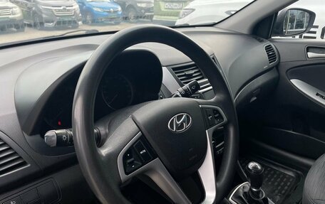 Hyundai Solaris II рестайлинг, 2016 год, 715 000 рублей, 12 фотография