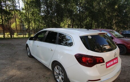 Opel Astra J, 2012 год, 677 000 рублей, 1 фотография