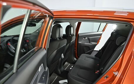 KIA Sportage III, 2011 год, 1 015 000 рублей, 14 фотография