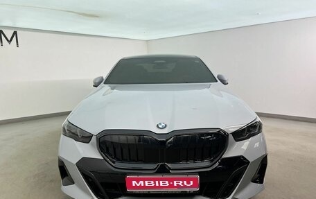 BMW 5 серия, 2025 год, 9 300 000 рублей, 1 фотография