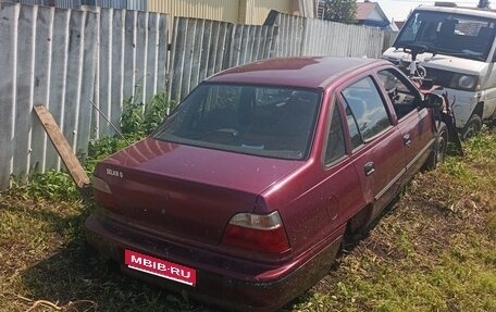Daewoo Nexia I рестайлинг, 2004 год, 15 000 рублей, 1 фотография