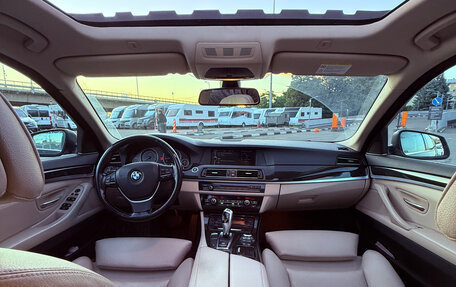 BMW 5 серия, 2011 год, 1 749 000 рублей, 2 фотография