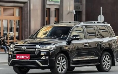 Toyota Land Cruiser 200, 2017 год, 5 000 000 рублей, 5 фотография