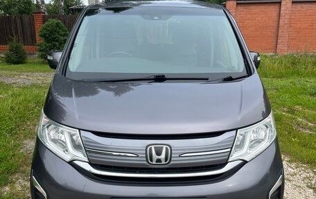Honda Stepwgn IV, 2019 год, 1 810 000 рублей, 2 фотография
