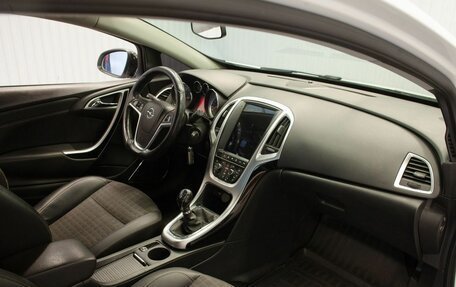 Opel Astra J, 2013 год, 790 000 рублей, 18 фотография