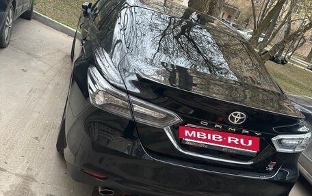 Toyota Camry, 2021 год, 3 700 000 рублей, 5 фотография