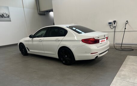 BMW 5 серия, 2019 год, 2 600 000 рублей, 3 фотография