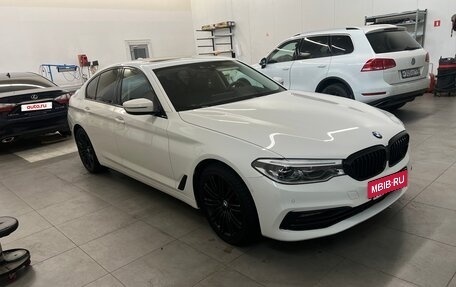 BMW 5 серия, 2019 год, 2 600 000 рублей, 7 фотография
