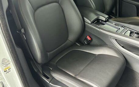 Jaguar F-Pace, 2017 год, 2 380 000 рублей, 8 фотография