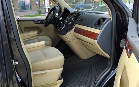Volkswagen Multivan T5, 2009 год, 1 900 000 рублей, 19 фотография