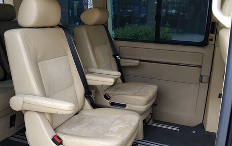 Volkswagen Multivan T5, 2009 год, 1 900 000 рублей, 22 фотография