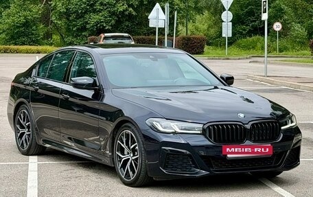 BMW 5 серия, 2020 год, 5 500 000 рублей, 4 фотография
