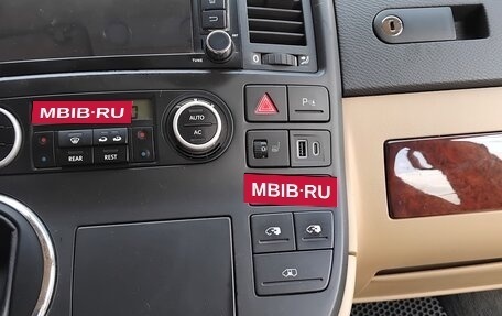 Volkswagen Multivan T5, 2009 год, 1 900 000 рублей, 18 фотография