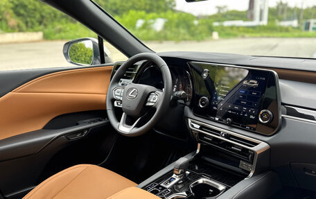 Lexus RX IV рестайлинг, 2025 год, 7 850 000 рублей, 10 фотография
