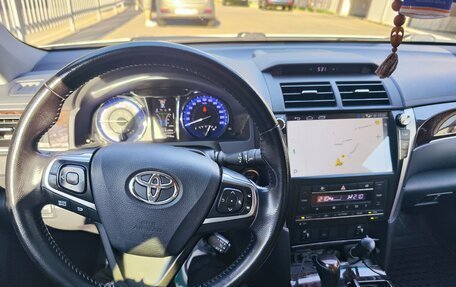 Toyota Camry, 2016 год, 2 390 000 рублей, 11 фотография