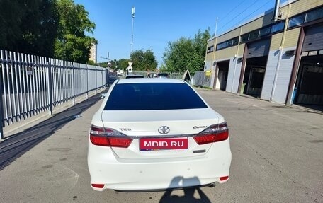 Toyota Camry, 2016 год, 2 390 000 рублей, 4 фотография