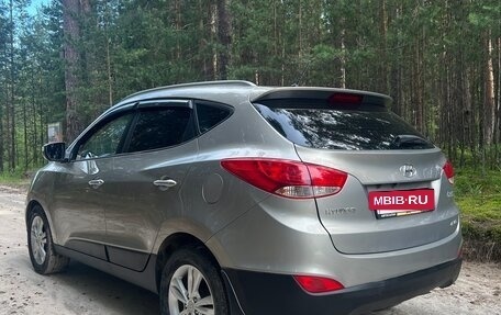 Hyundai ix35 I рестайлинг, 2010 год, 970 000 рублей, 4 фотография