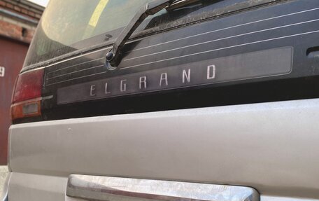 Nissan Elgrand I, 2001 год, 549 000 рублей, 10 фотография