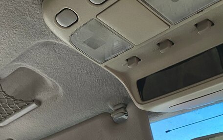 Nissan Elgrand I, 2001 год, 549 000 рублей, 20 фотография