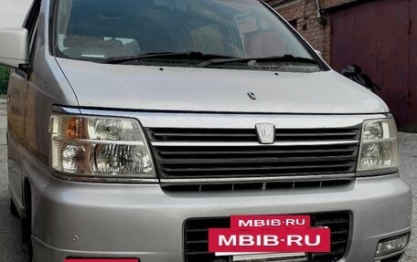 Nissan Elgrand I, 2001 год, 549 000 рублей, 16 фотография