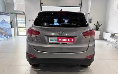 Hyundai ix35 I рестайлинг, 2014 год, 999 000 рублей, 5 фотография