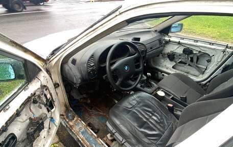 BMW 3 серия, 1992 год, 110 000 рублей, 4 фотография