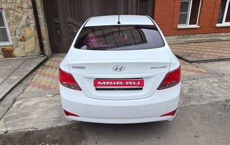 Hyundai Solaris II рестайлинг, 2015 год, 1 150 000 рублей, 2 фотография