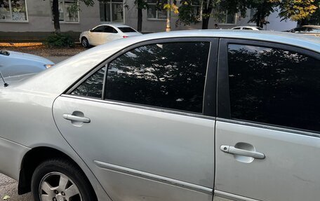 Toyota Camry V40, 2004 год, 650 000 рублей, 3 фотография