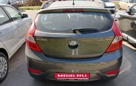 Hyundai Solaris II рестайлинг, 2013 год, 950 000 рублей, 4 фотография