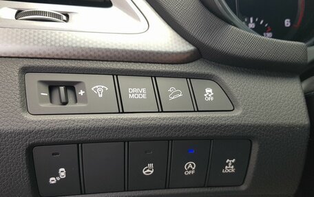 Hyundai Santa Fe III рестайлинг, 2018 год, 2 699 000 рублей, 10 фотография
