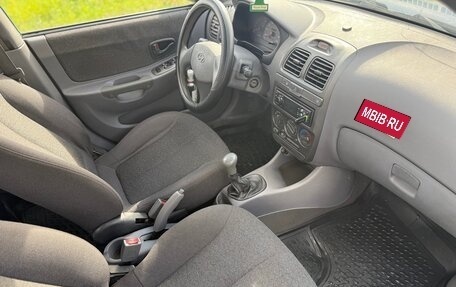 Hyundai Accent II, 2005 год, 300 000 рублей, 9 фотография