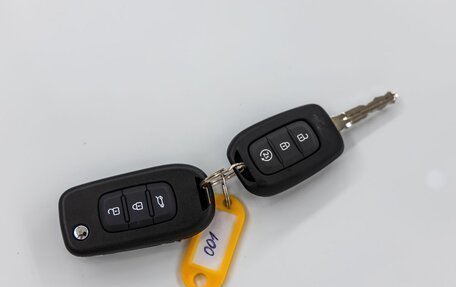 Renault Logan II, 2021 год, 1 158 000 рублей, 33 фотография