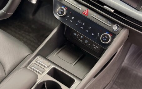Hyundai Sonata VIII, 2023 год, 2 650 000 рублей, 12 фотография