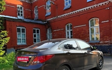 Hyundai Solaris II рестайлинг, 2014 год, 890 000 рублей, 3 фотография